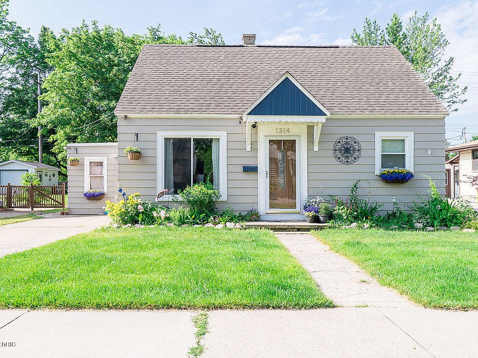 1st image of 1314 Grant Ave