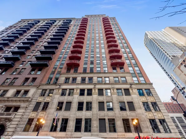 208 W Washington St APT 1205, Chicago, IL 60606