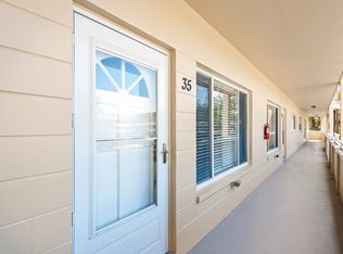 2041 Australia Way W APT 35, Clearwater, FL 33763