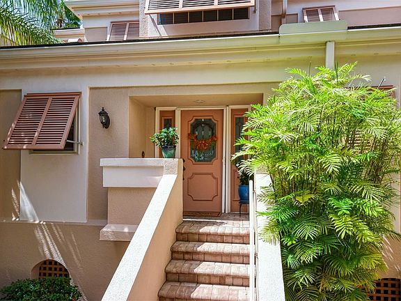 3rd image of 1177 Coquille St #302