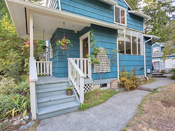 3rd image of 7715 40th St NE