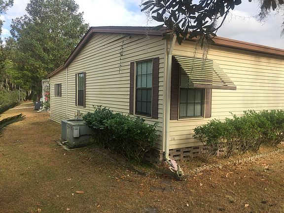 3rd image of 402 Magnolia Hill Dr