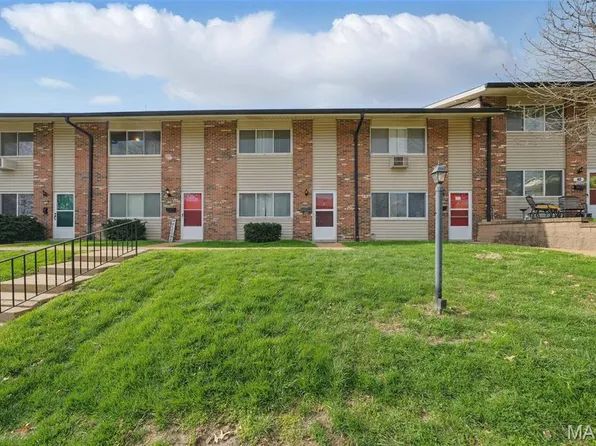 9118 Villaridge Ct, Saint Louis, MO 63123