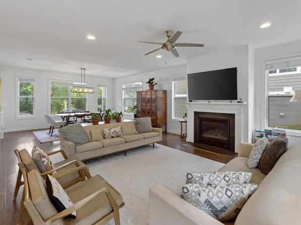 330 Huntley Ave, Charlottesville, VA 22902