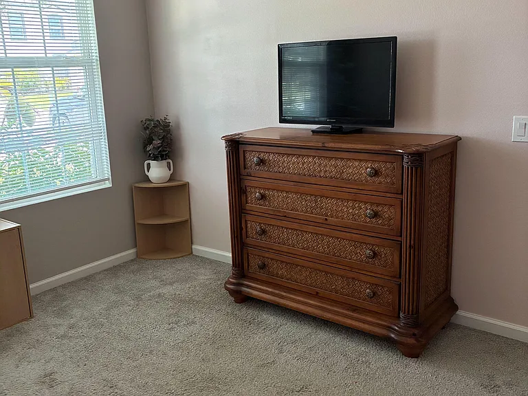 Room1: Private Living Room