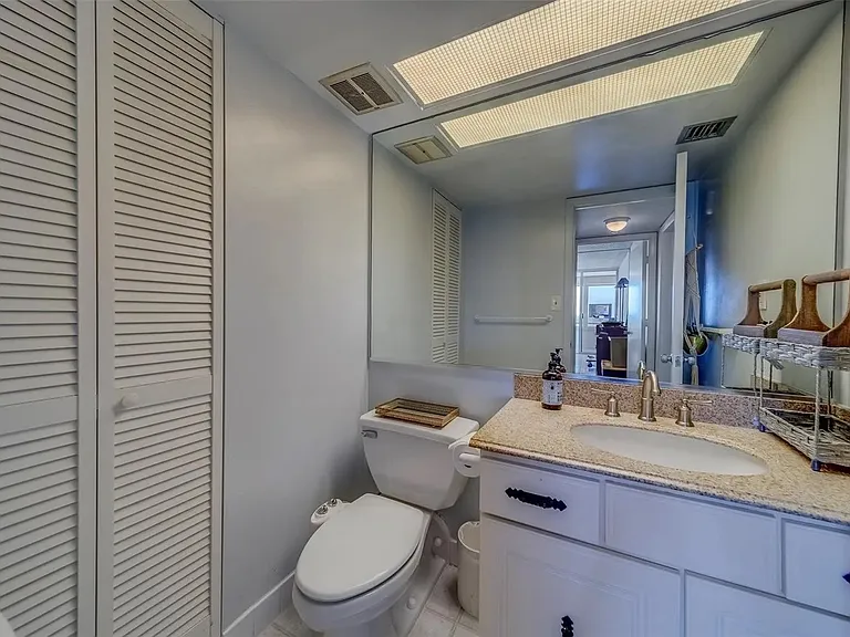 17920 Gulf Blvd #1606 — Photo 37