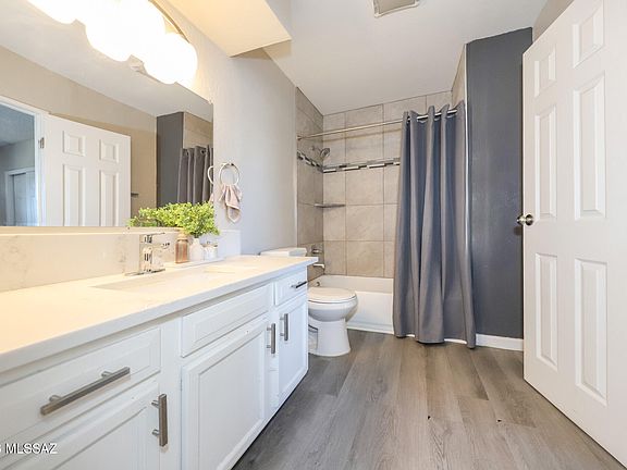 3rd image of 3508 S Mission Rd Unit D