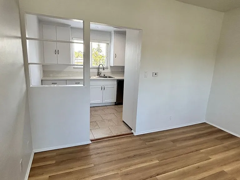 1957 Frank St / 2519 Virginia Ave — Photo 14