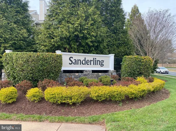 14313 Climbing Rose Way APT 106, Centreville, VA 20121