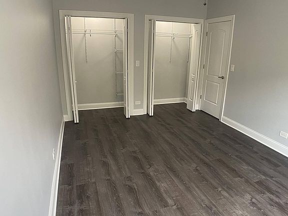 3rd image of 4556 N Malden St #205