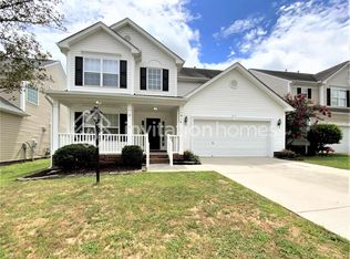 914 Marthas View Dr, Huntersville, NC 28078