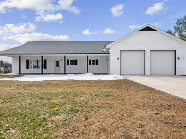 408 Village View St, Clear Lake, WI 54005