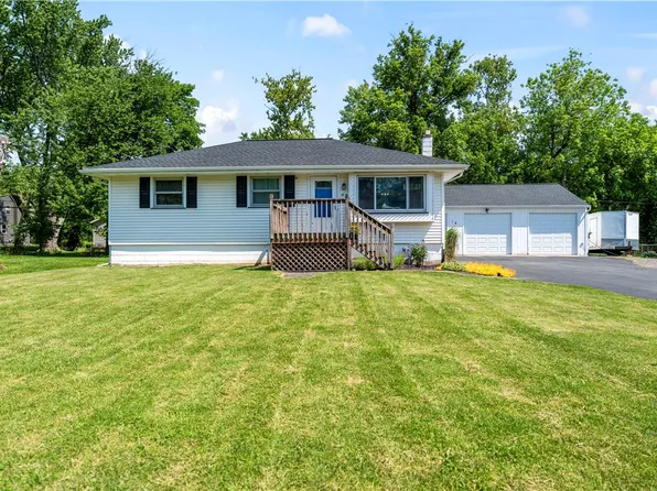 18 Chester Ave, Rochester, NY 14623