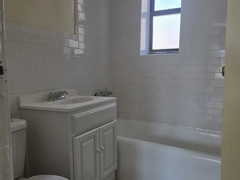 184 E 96th St #6 — Photo 6