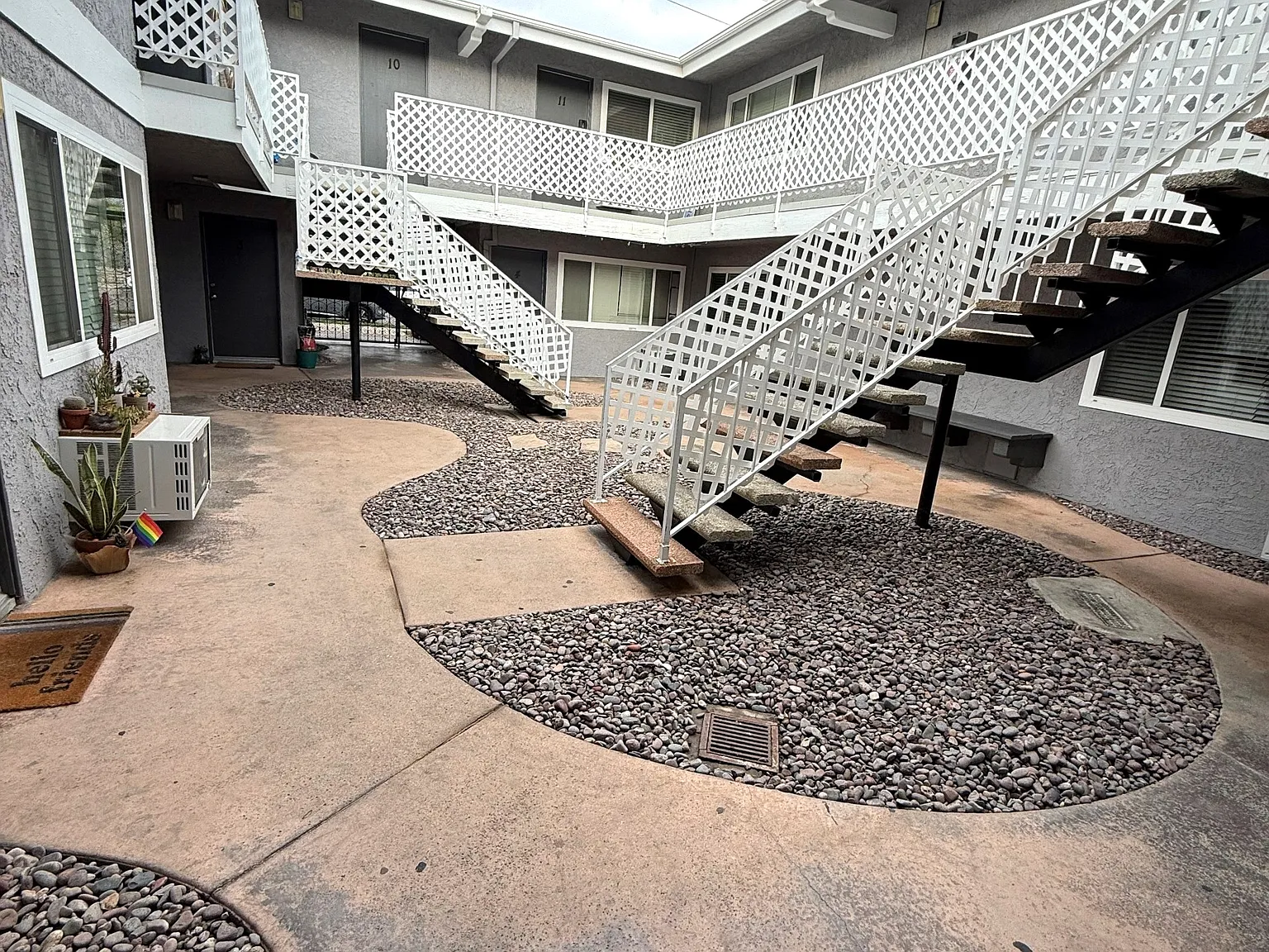 2 bed, 850 sqft, $2,295 — Photo 2