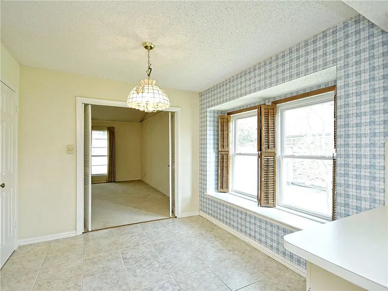 11502 Toledo Dr — Photo 14