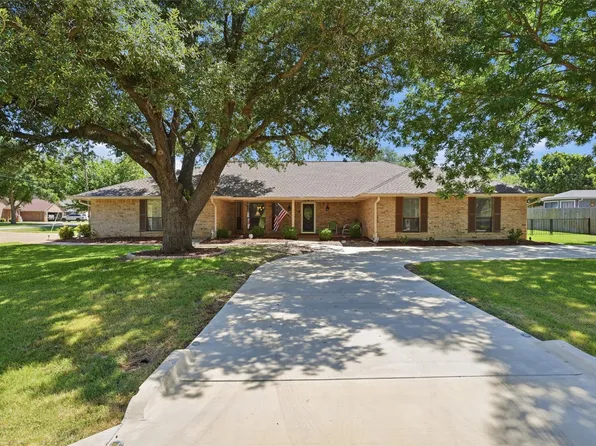 5711 Cortez Dr, Granbury, TX 76049