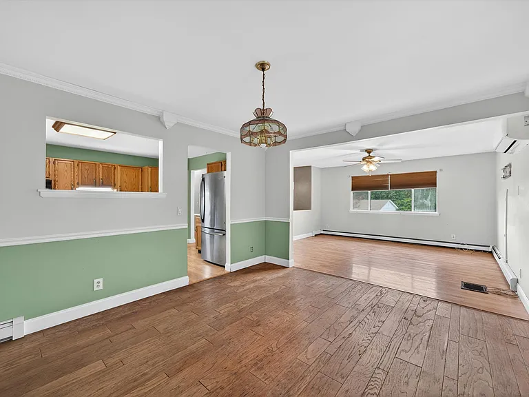 76 Maureen Dr — Photo 19