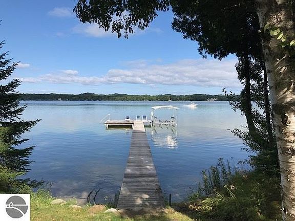 2nd image of 2893 N Lake Leelanau Dr