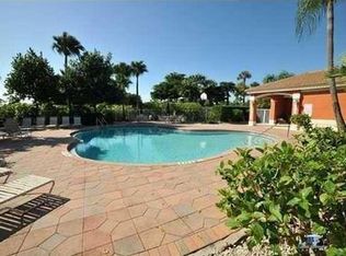 4403 Regal Ct, Delray Beach, FL 33445