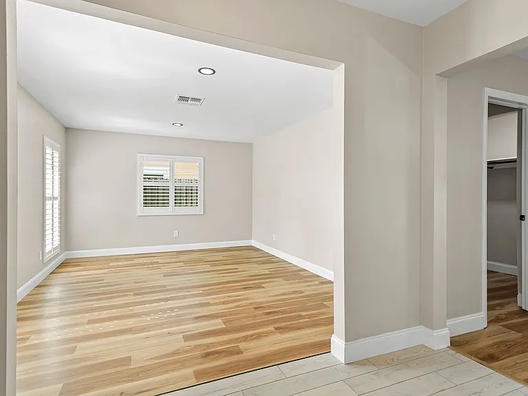 527 Cornwall Rd — Photo 5