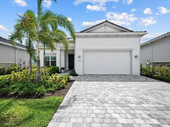 10571 Northbrook Circle, Palm Beach Gardens, FL 33412