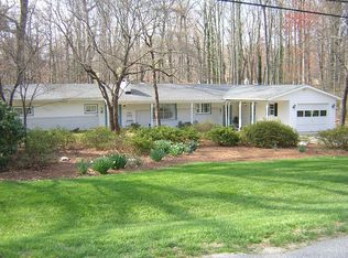 204 Pineburr Rd, Greensboro, NC 27455