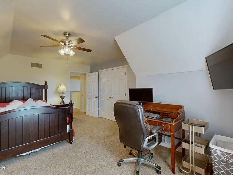 9916 Spring Gate Dr — Photo 13