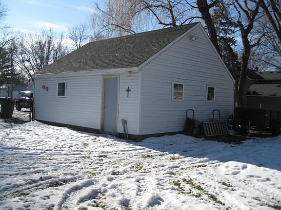 DREAM Garage!  Insulated and heated!