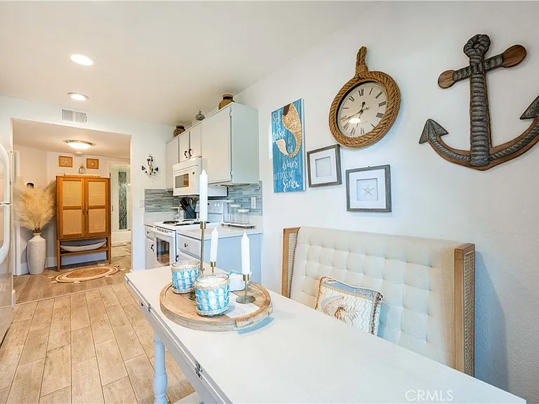68 Corniche Dr #B — Photo 14