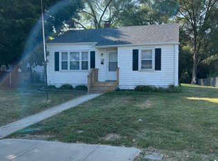 3328 Blackstone Ave, Rockford, IL 61101