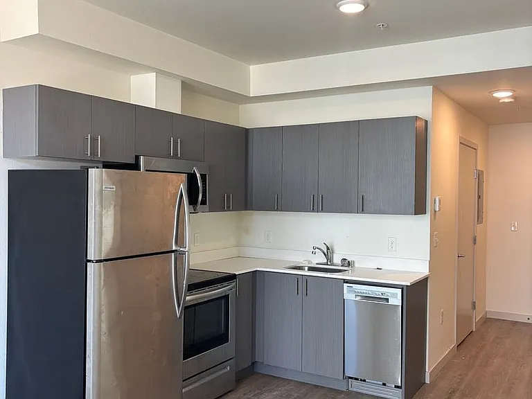 4801 Fauntleroy Apartments — Photo 48