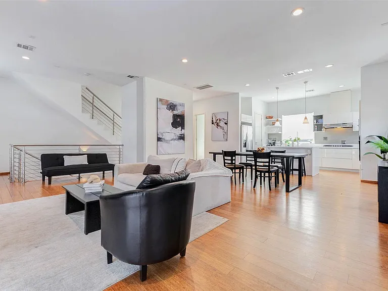 4115 Chartres St — Photo 12
