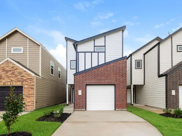 15228 Estrella E, Houston, TX 77073