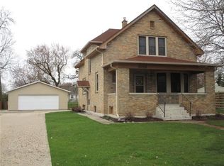 1014 Oneida St, Menasha, WI 54952