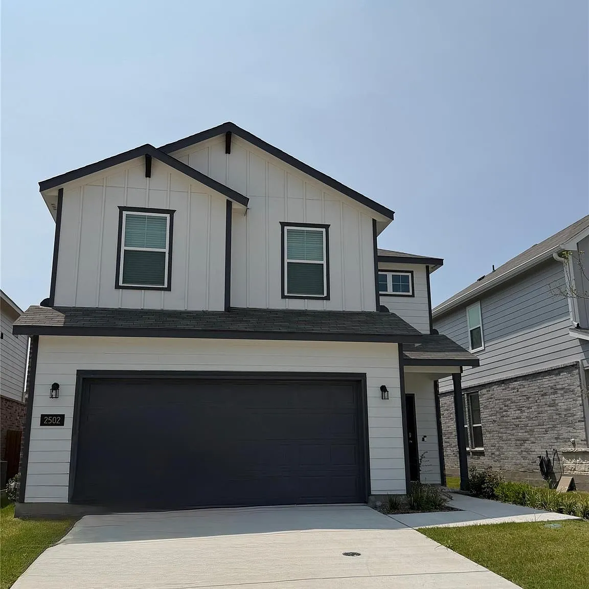 4 bed, 1893 sqft, $2,000 — Photo 1