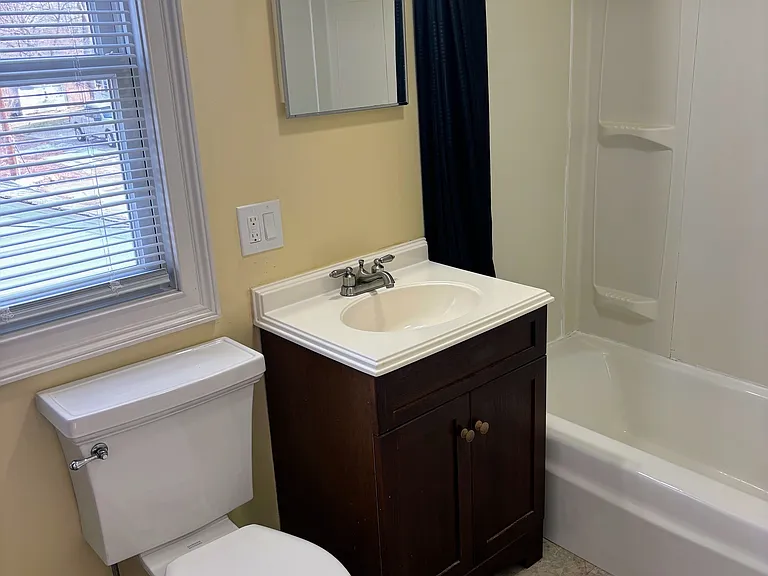 8-2 Lewis Ave — Photo 11