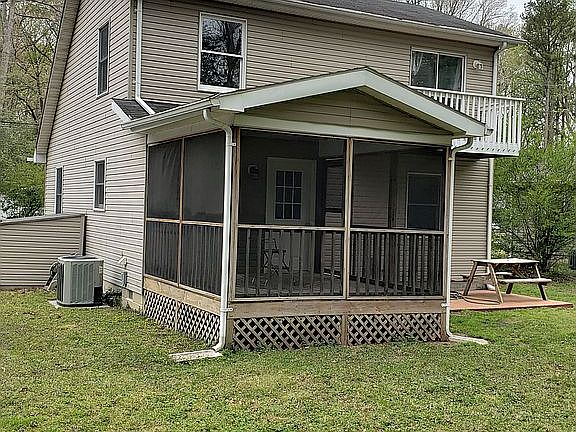 3rd image of 22835 Sycamore Dr