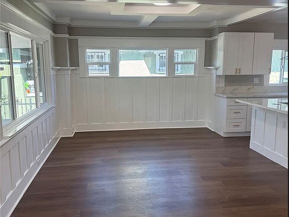 2nd image of 2022 W 31st St