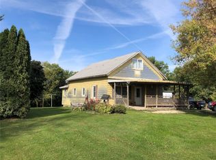 3308 56th Street Trl, Center Pt, IA 52213