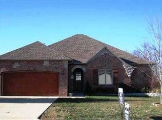 1881 W Lennox Dr, Springfield, MO 65810