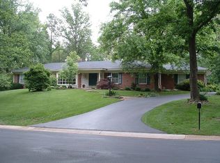 39 Villa Coublay Dr, Saint Louis, MO