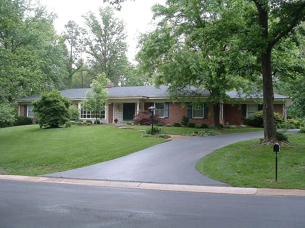 39 Villa Coublay Dr photo 1