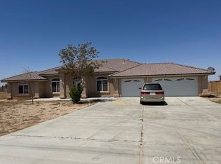 7380 Luna Rd, Phelan, CA 92371
