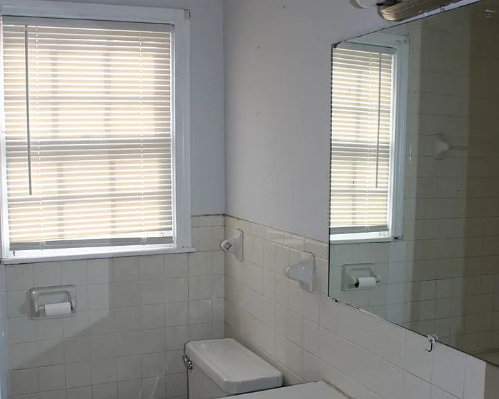 3208 S Harrison St — Photo 7