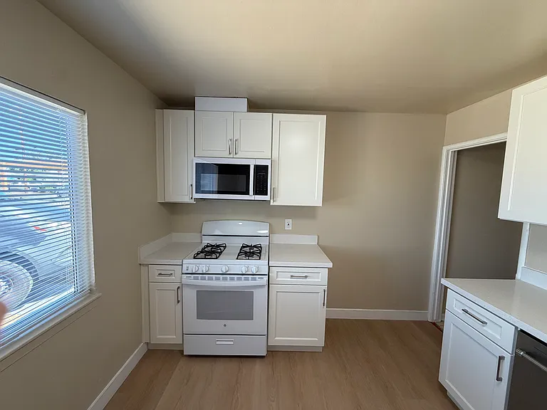 919 Carpino Ave — Photo 7
