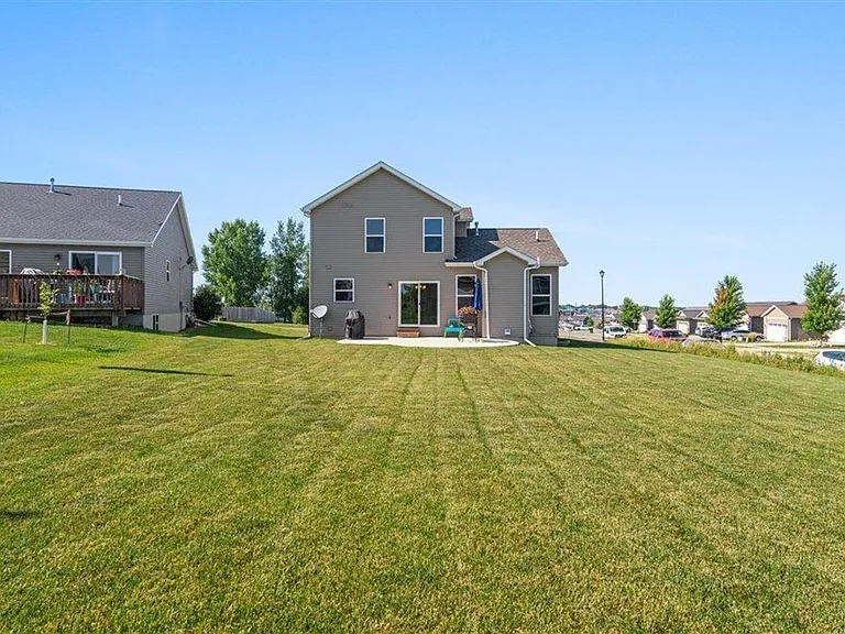 1514 Hummingbird Cir — Photo 14