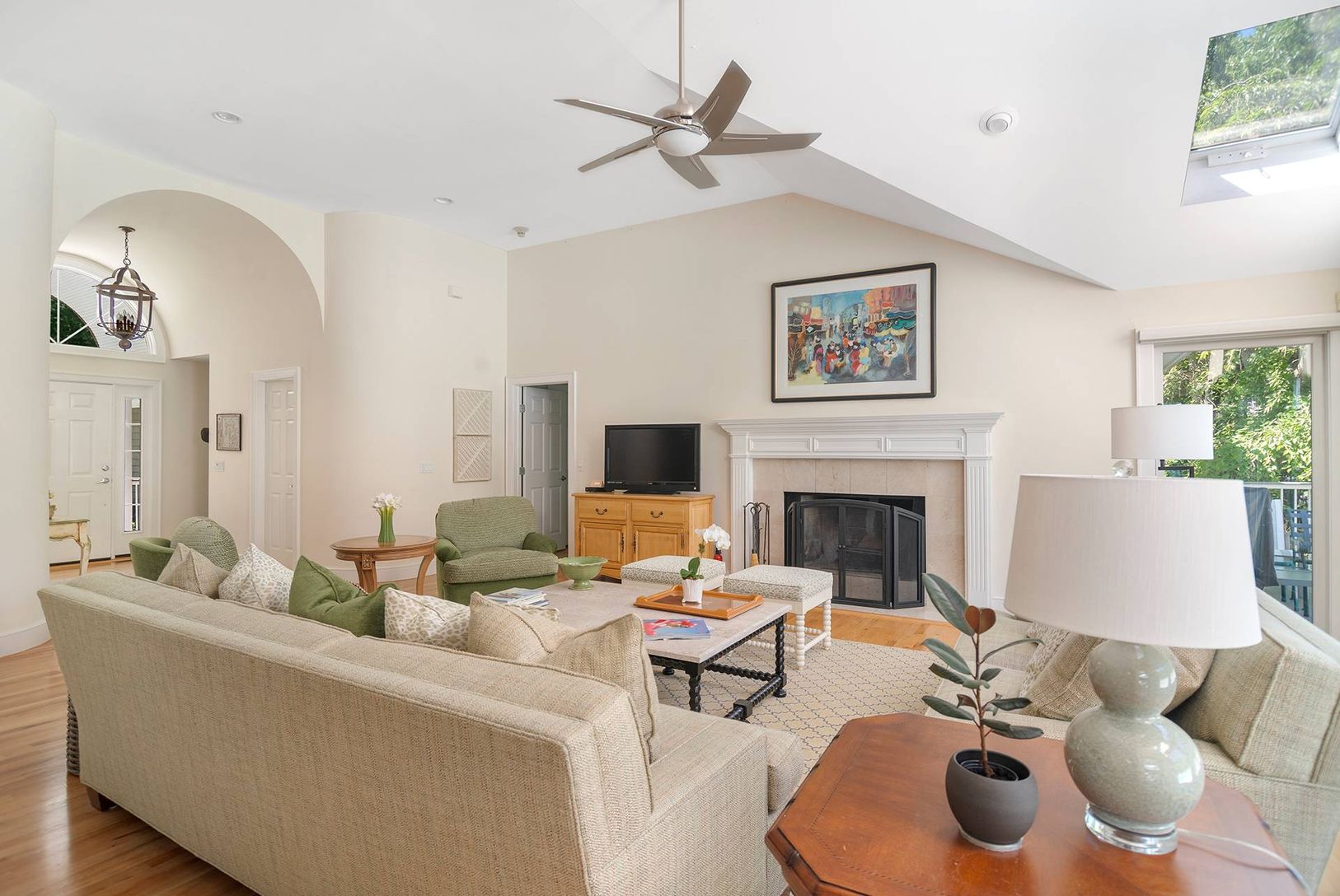  Living Room with Fireplace