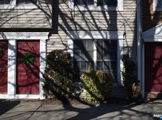 145 Tiffany Blvd #2114, Newark, NJ 07104