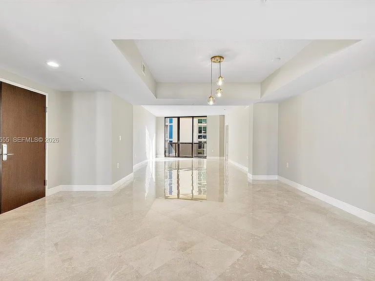 16275 Collins Ave #502 — Photo 7